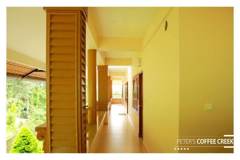 Peter'S Coffee Creek Nature Resort Meppādi Dış mekan fotoğraf